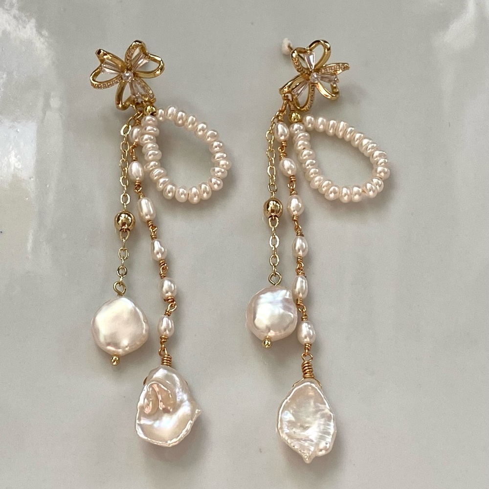 E20-Handmade High Luster Baby Pearl &Keshi Pearl Dangle Freshwater Pearl Earring